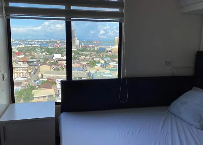 Mabolo Garden A4 Near Ayala Mall Free Gym Pool 아파트호텔