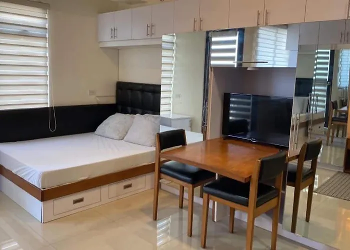Mabolo Garden A4 Near Ayala Mall Free Gym Pool 아파트호텔
