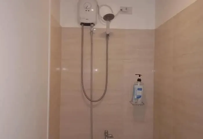 Mabolo Garden A4 Near Ayala Mall Free Gym Pool 아파트호텔 3*